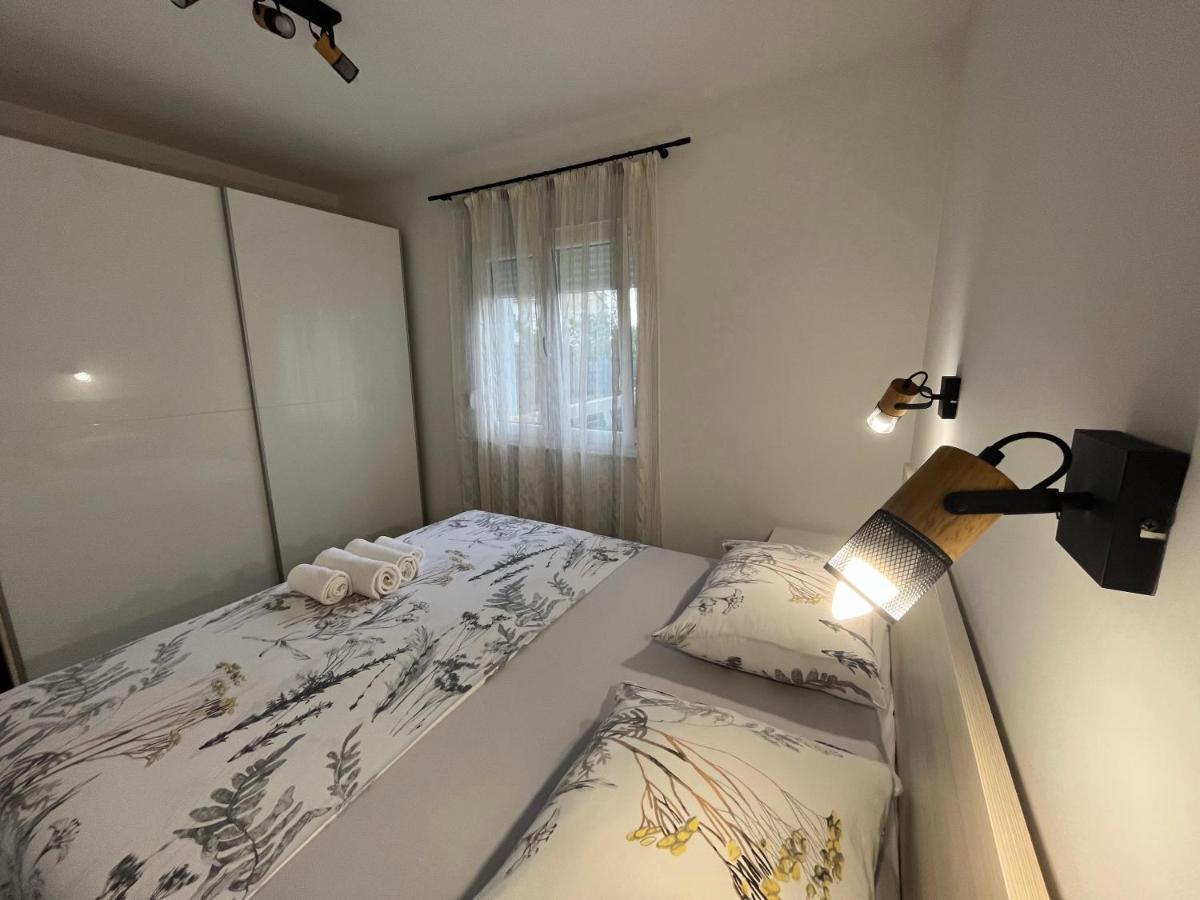 Apartamento Ante'S Split Exterior foto